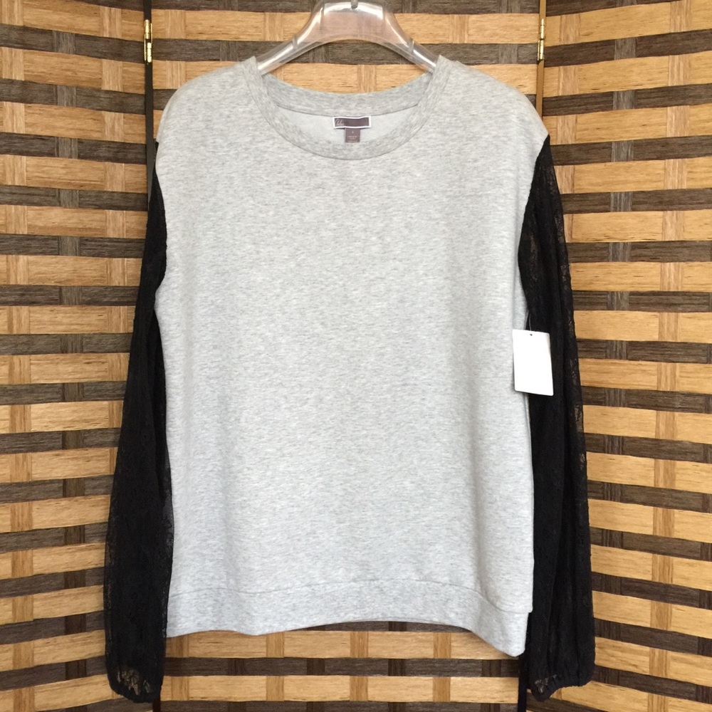 NWT Chelsea 28 Women’s Lace Sleeves Sweatshirt